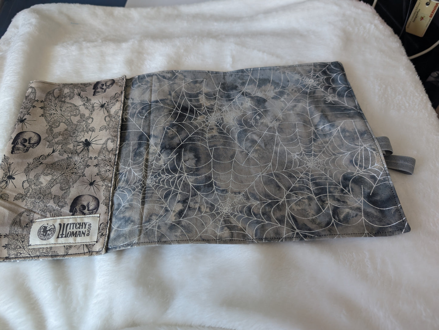 Spider and Skull Tarot Wrap, secret pocket